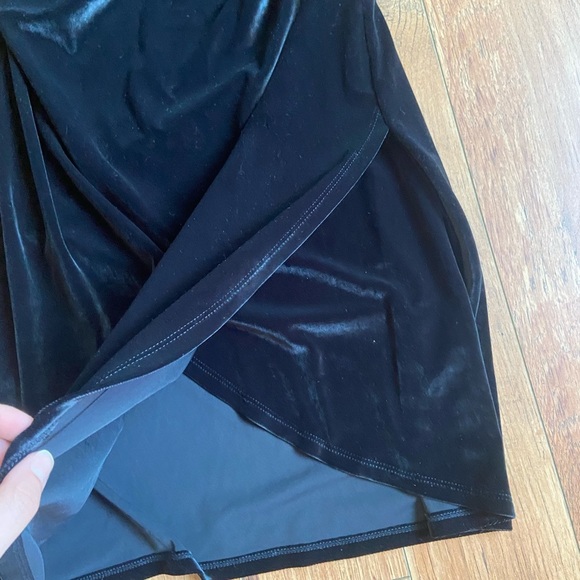 Wilfred black velvet dress - Picture 3 of 10